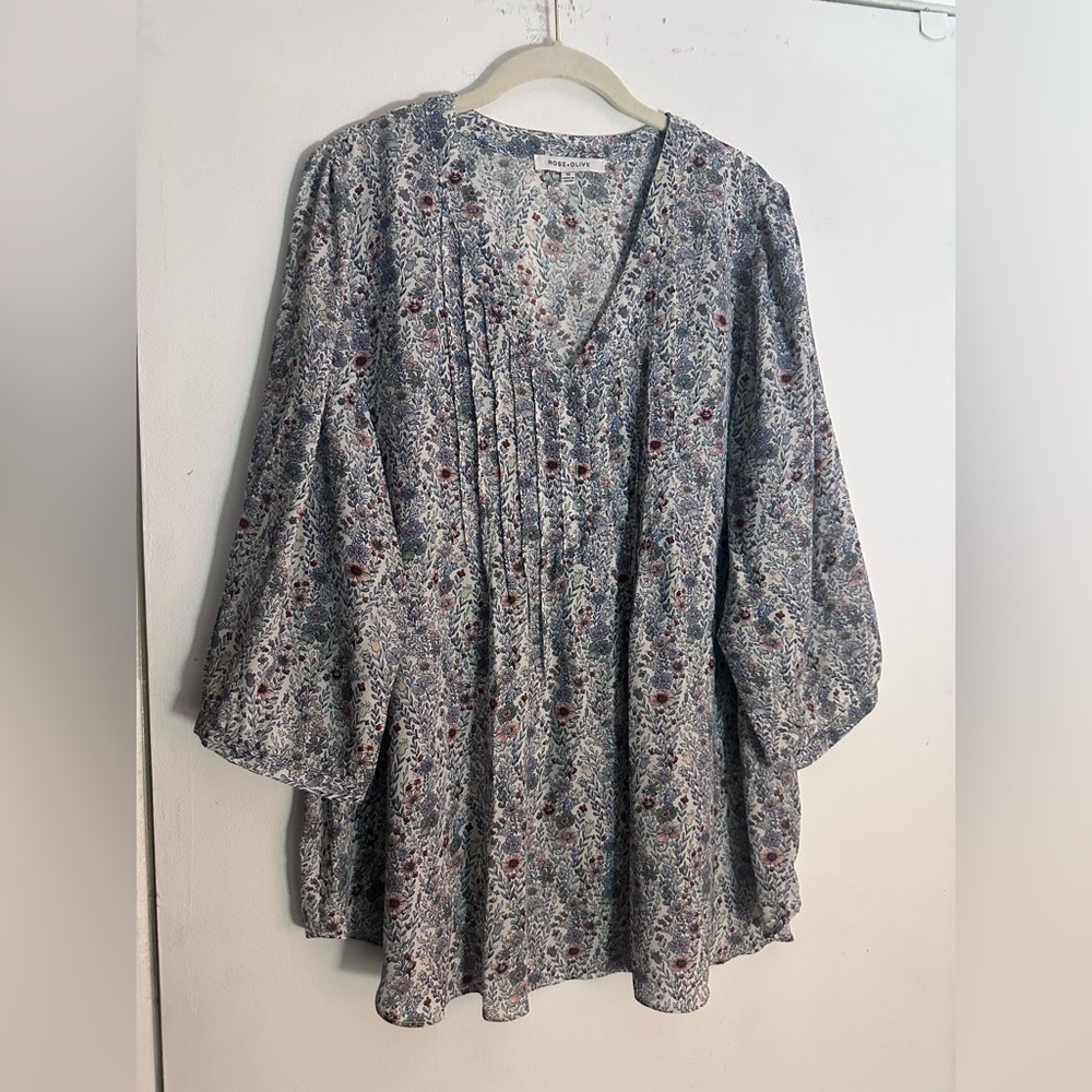 Rose & Olive Women's Ivory/Blue/Green Floral Boho/Peasant Style